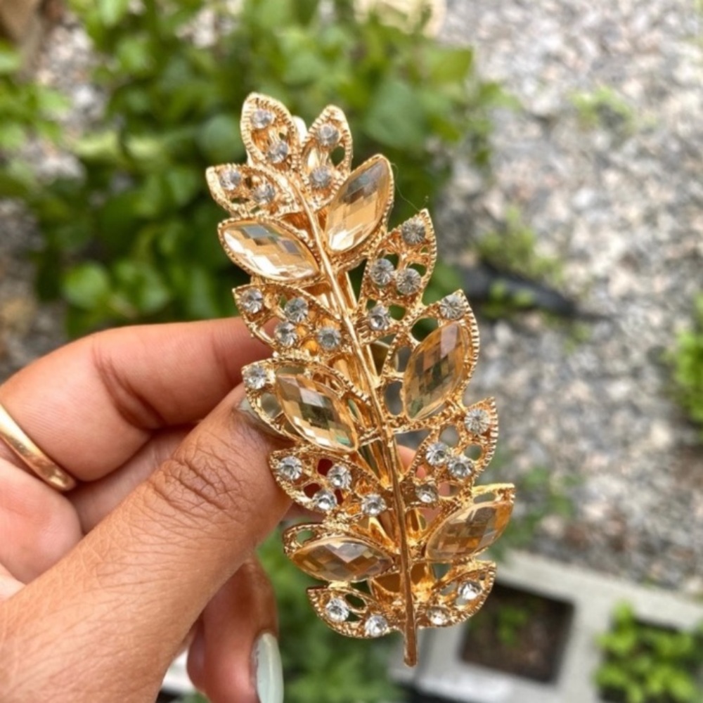 Gold hair clip